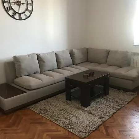 Apartament Sanda Apartment