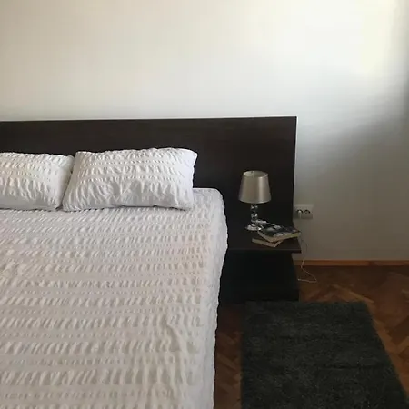 Apartament Sanda Apartment